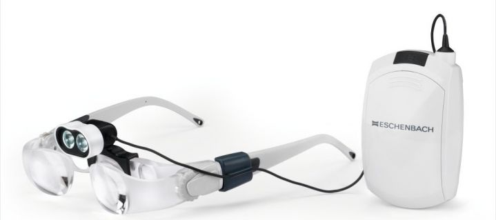 Klemmleuchte für Brille - Helligkeit einstellbar - max. 3000 Lux @25cm